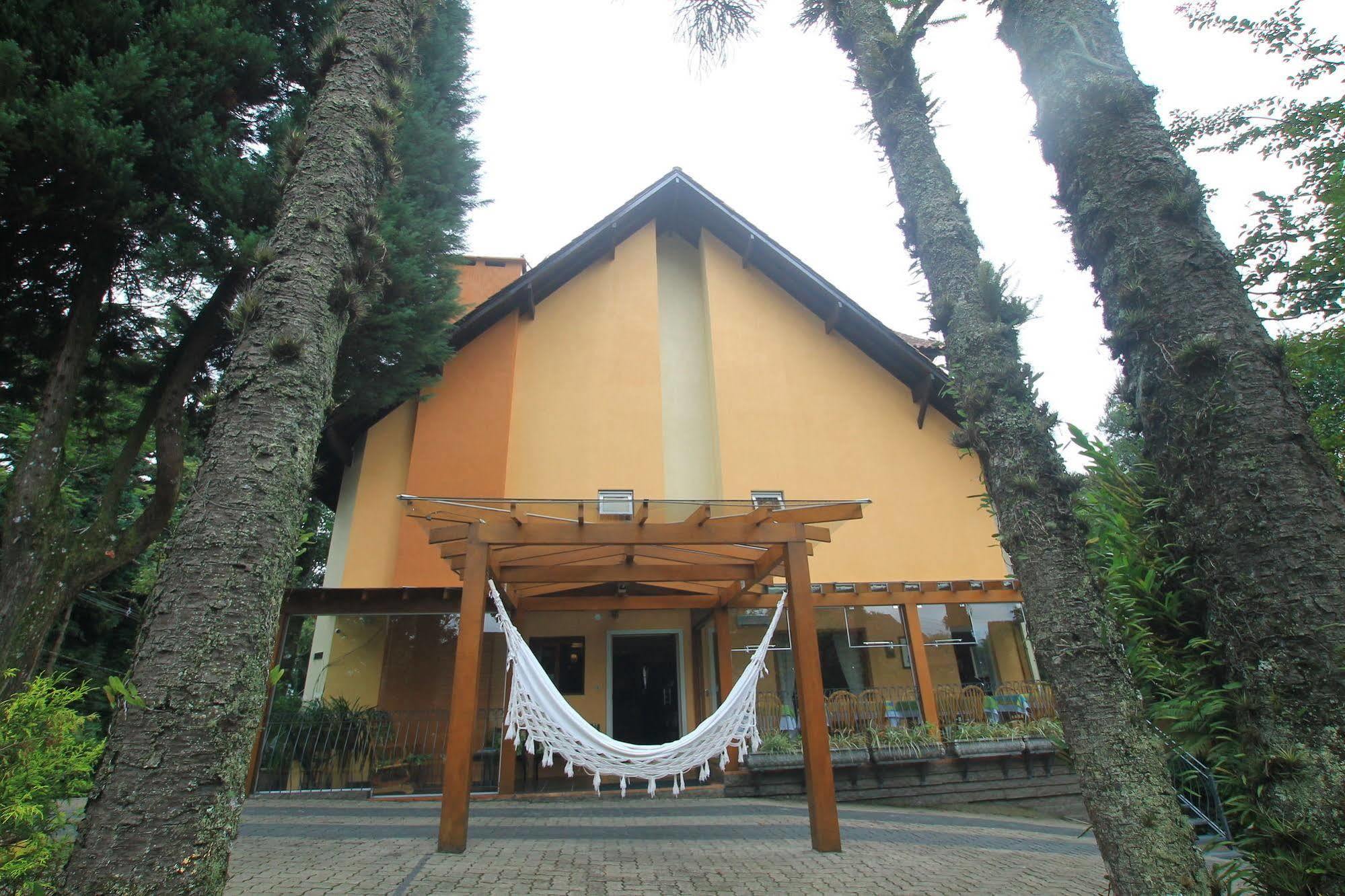 Pousada Aguia Branca Gramado Exterior photo